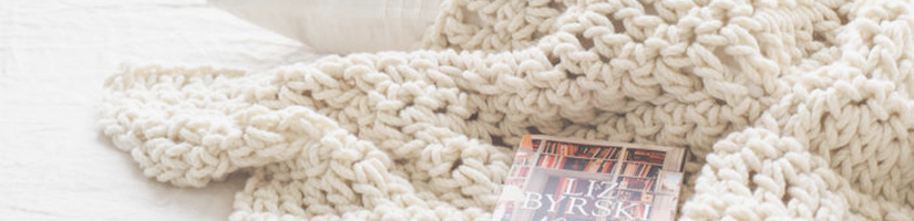How Much Super Bulky Yarn for A Blanket?'s cover image