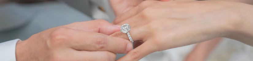 Engagement rings's cover image